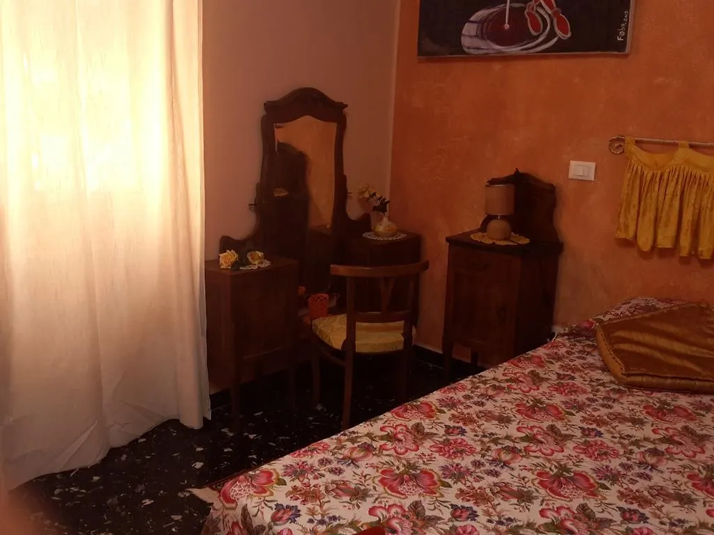 Guest house B&B Au Caruggiu Ceriale Italy